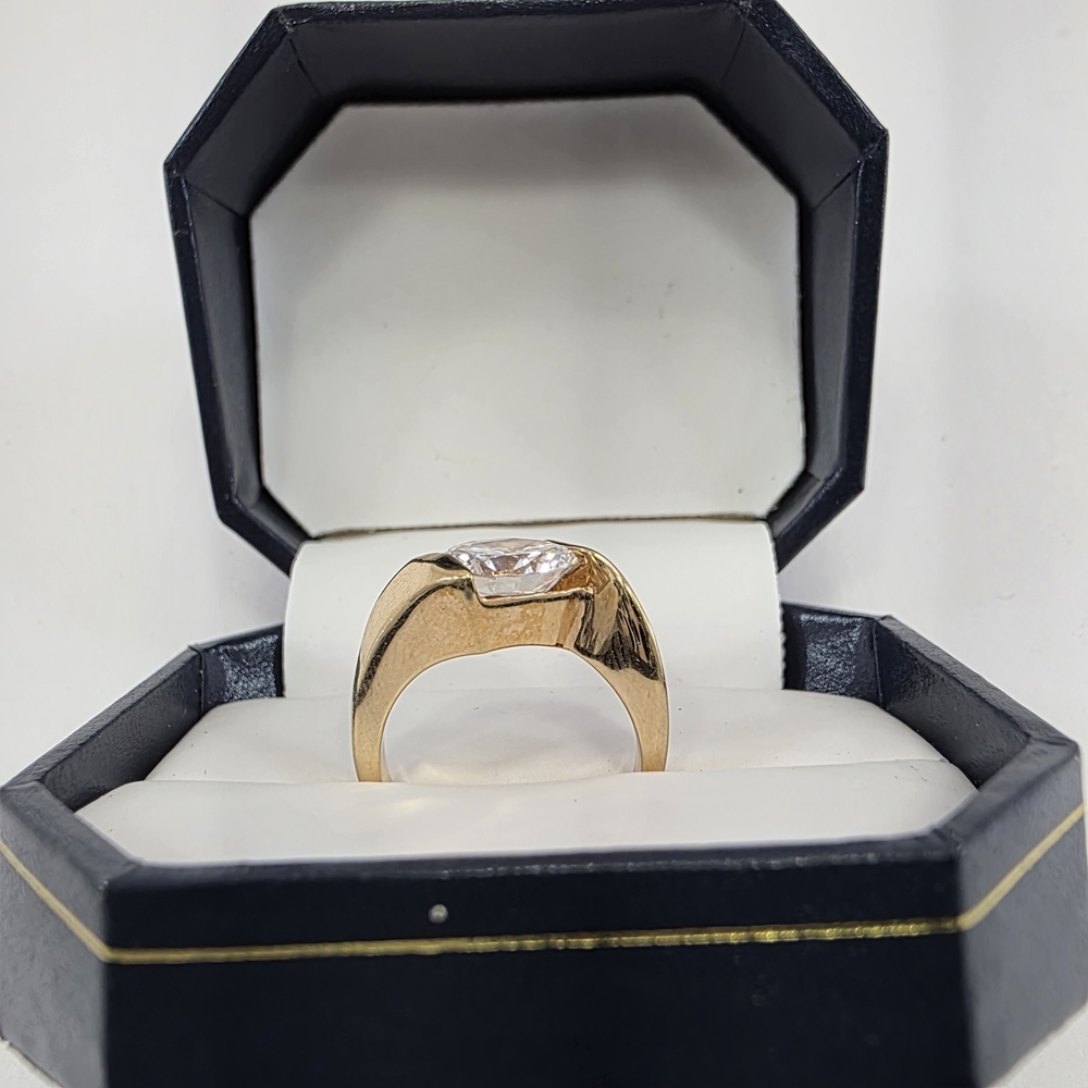 Solitaire Crystal Ring Gold-Tone Statement Cocktail Ring Size 6 - Picture 2 of 8